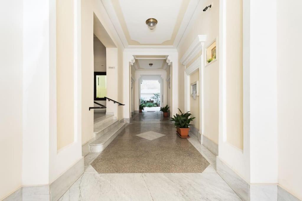 Modern Comfort, Poetic Charm Rome Luaran gambar