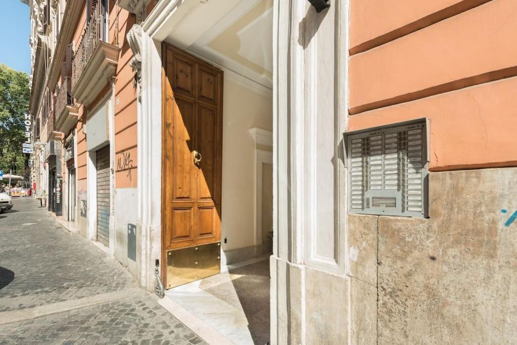 Modern Comfort, Poetic Charm Rome Luaran gambar