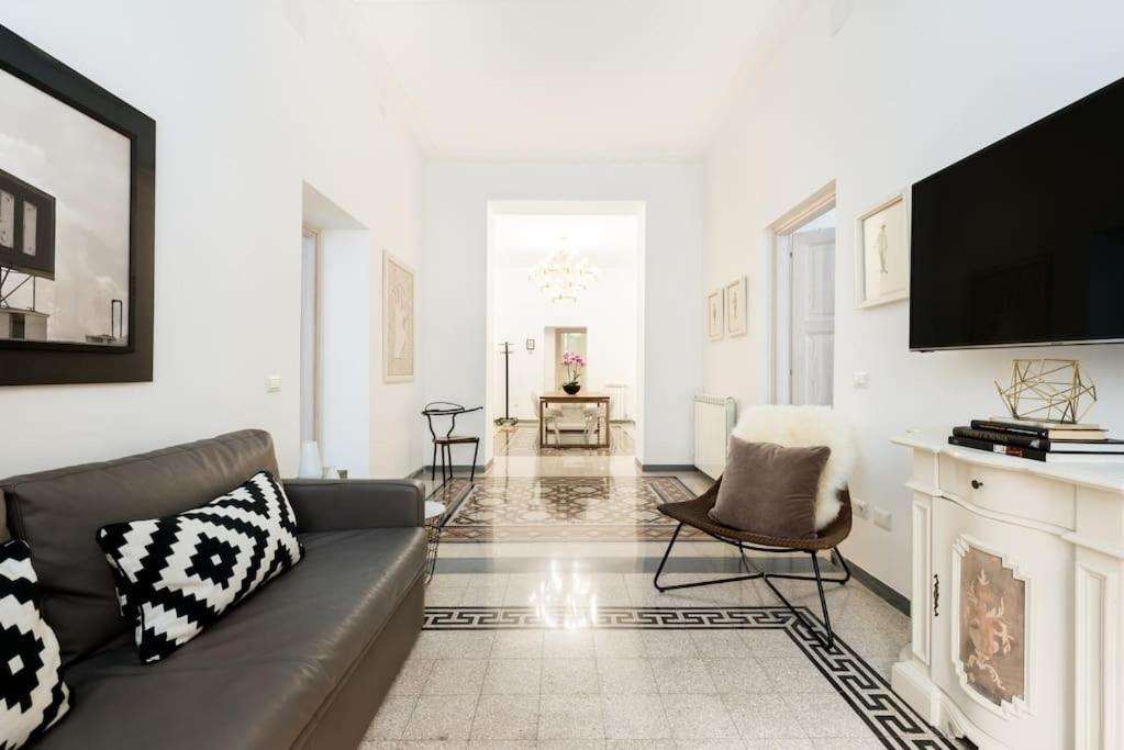 Modern Comfort, Poetic Charm Rome Luaran gambar