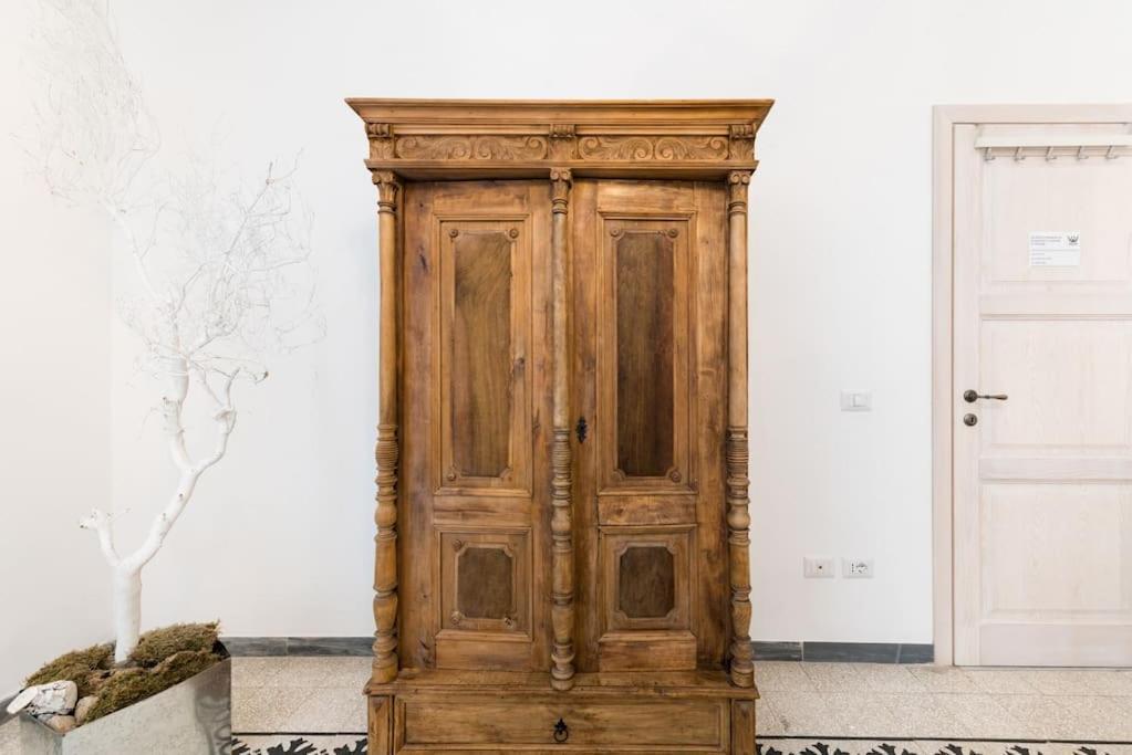 Modern Comfort, Poetic Charm Rome Luaran gambar