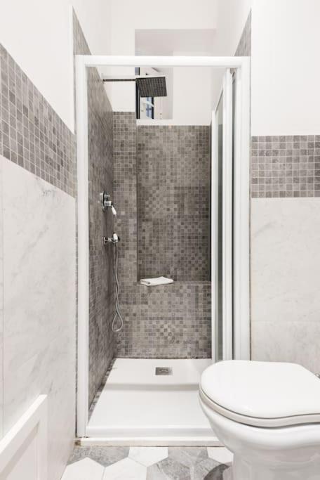 Modern Comfort, Poetic Charm Rome Luaran gambar