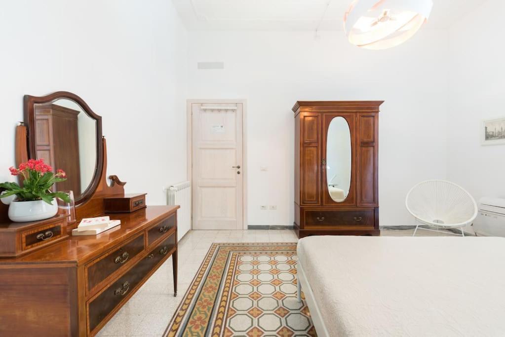 Modern Comfort, Poetic Charm Rome Luaran gambar