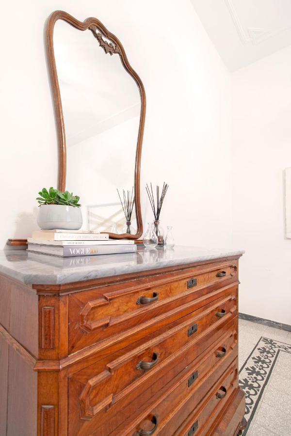 Modern Comfort, Poetic Charm Rome Luaran gambar