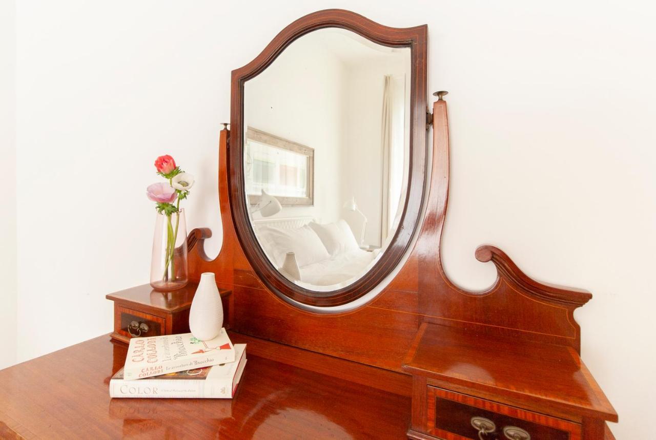 Modern Comfort, Poetic Charm Rome Luaran gambar